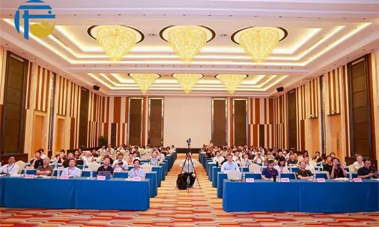 Строим город без отходов вместе: Quangong Shareholding представляет экологичную технологию интеллектуального кирпичного производства на отраслевом саммите