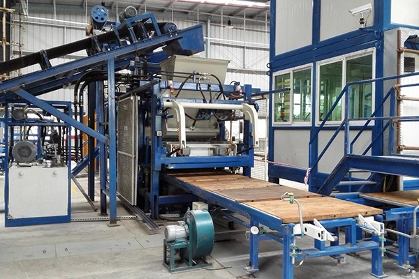 Машина для производства бетонных блоков