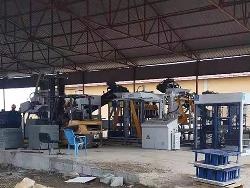 Машина для производства цементных блоков