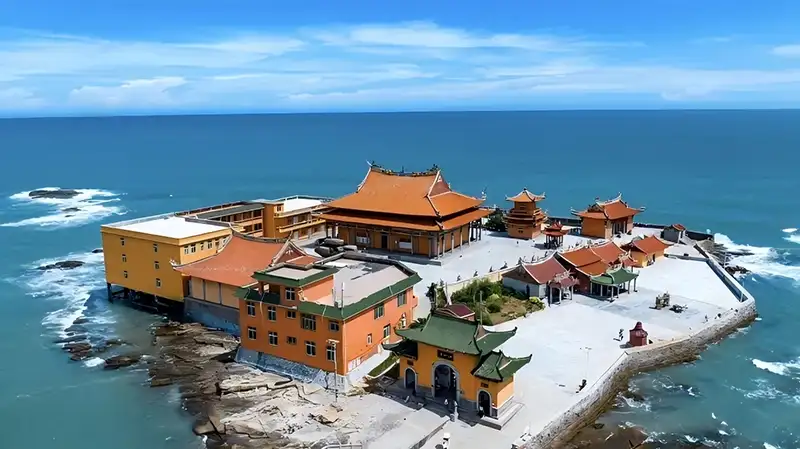 Лаоцзюньъянь на горе Цинъюань