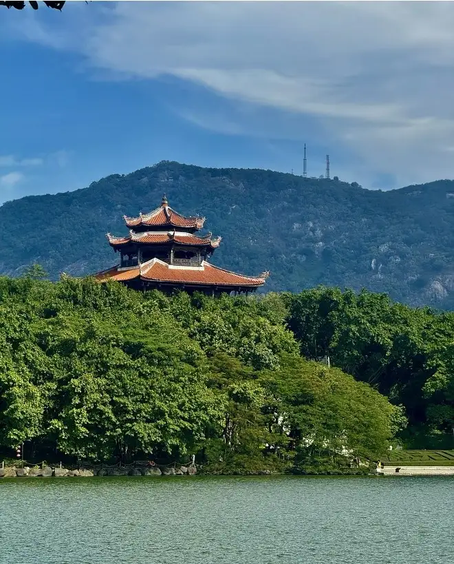 Лаоцзюньъянь на горе Цинъюань